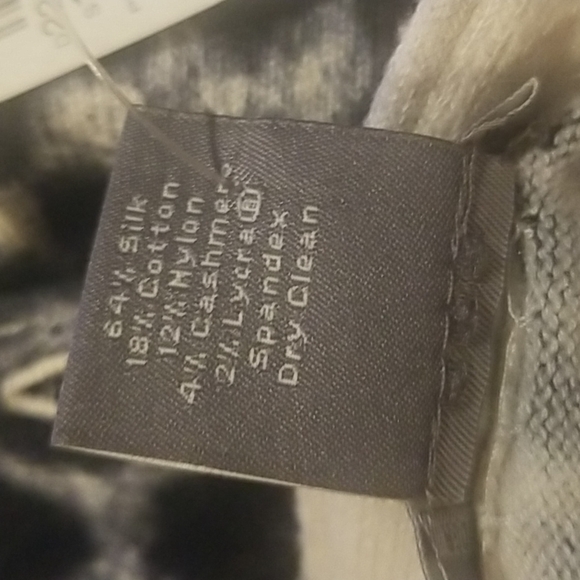 New Sweater Set - Picture 10 of 11